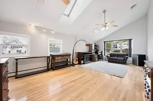 6 Harrington Way, Worcester, MA 01604 - Photo 3
