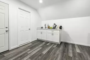 139-141 Foster St, Lawrence, MA 01843 - Photo 11