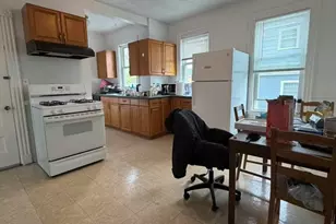35 Fiske St, Waltham, MA 02451 - Photo 5