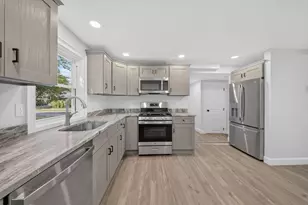 56 N Broadway, Haverhill, MA 01832 - Photo 11