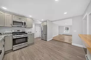 56 N Broadway, Haverhill, MA 01832 - Photo 9