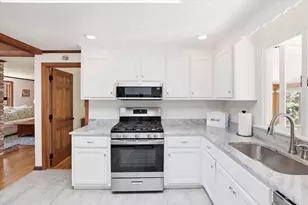 106 Pine St, Yarmouth, MA 02675 - Photo 11