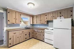 1292 Riverside Ave, Somerset, MA 02726 - Photo 11