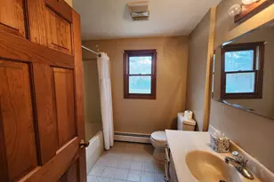 700 Locust St, Swansea, MA 02777 - Photo 25