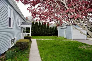 79 Woodlawn St, Fall River, MA 02720 - Photo 3