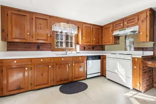 21 Prospect St, West Newbury, MA 01985 - Photo 11
