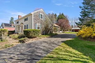 21 Prospect St, West Newbury, MA 01985 - Photo 3