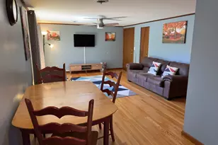 52 Prospect St, Greenfield, MA 01376 - Photo 7