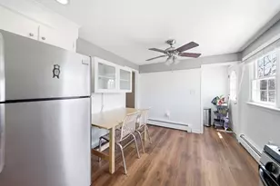 28 Elmwood St, North Andover, MA 01845 - Photo 11