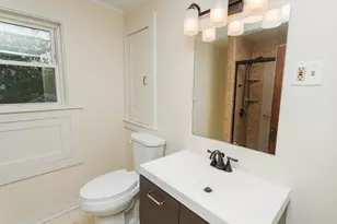 208 Silver St, Greenfield, MA 01301 - Photo 27