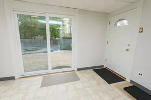 208 Silver St, Greenfield, MA 01301 - Photo 17