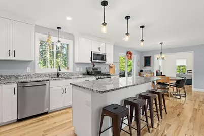 17 Pond Edge Trl, Wareham, MA 02571 - Photo 5