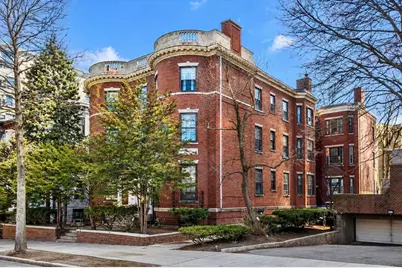 1253 Beacon Street #C3, Brookline, MA 02446 - Photo 7