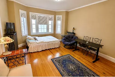 1253 Beacon Street #C3, Brookline, MA 02446 - Photo 3