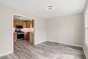 16 Beverly St, Dartmouth, MA 02747 - Photo 21