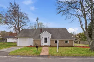 16 Beverly St, Dartmouth, MA 02747 - Photo 41