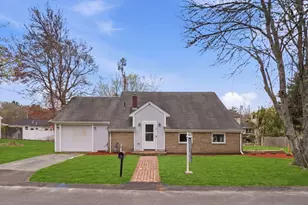 16 Beverly St, Dartmouth, MA 02747 - Photo 7