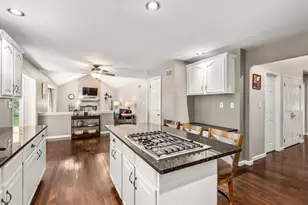 7 Farm Pond Ln, Franklin, MA 02038 - Photo 11