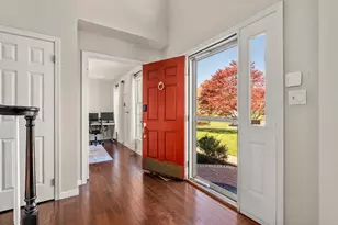 7 Farm Pond Ln, Franklin, MA 02038 - Photo 3