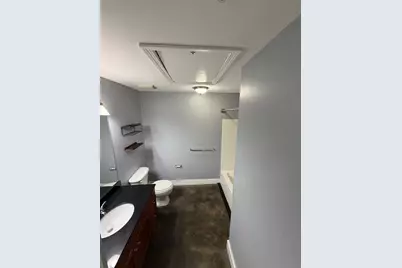 21 Illinois St #202, Worcester, MA 01610 - Photo 9