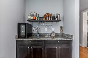 10 Irma St, Boston, MA 02124 - Photo 5