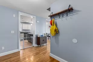 10 Irma St, Boston, MA 02124 - Photo 7