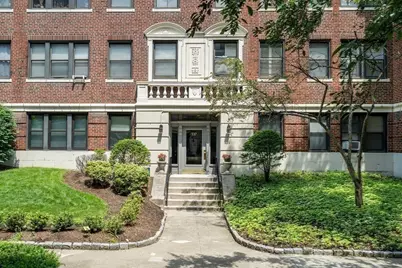 137 Englewood Ave #5, Boston, MA 02135 - Photo 31