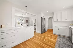 8 Myles Standish Rd, Boston, MA 02132 - Photo 17