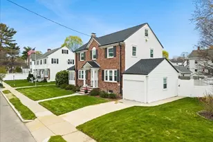 8 Myles Standish Rd, Boston, MA 02132 - Photo 3