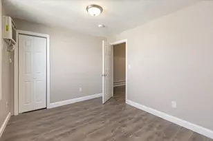 33 Garfield St, Lawrence, MA 01843 - Photo 5
