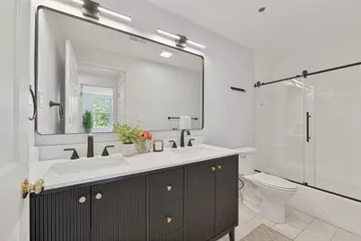 110 Coolidge Hill Rd #2, Watertown, MA 02472 - Photo 15
