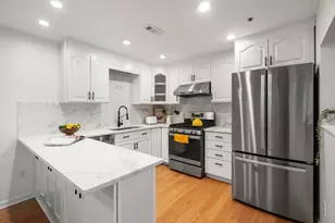 110 Coolidge Hill Rd, Watertown, MA 02472 - Photo 7