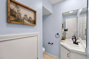 110 Coolidge Hill Rd, Watertown, MA 02472 - Photo 9