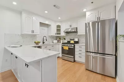 110 Coolidge Hill Rd #2, Watertown, MA 02472 - Photo 9