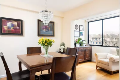 1731 Beacon St #402, Brookline, MA 02445 - Photo 5
