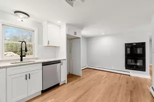 83 Thurlow St, Georgetown, MA 01833 - Photo 9
