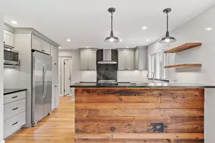 19 Hitchinpost Rd, Chelmsford, MA 01824 - Photo 5