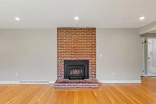 19 Hitchinpost Rd, Chelmsford, MA 01824 - Photo 9