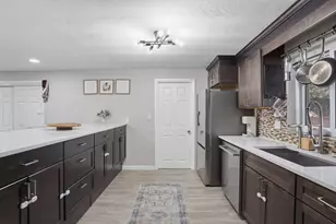 7 Edith Rd, Framingham, MA 01701 - Photo 17
