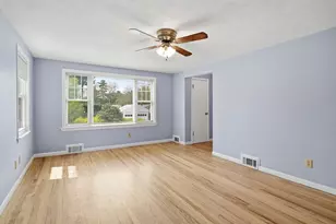33 Overhill Dr, Springfield, MA 01129 - Photo 3