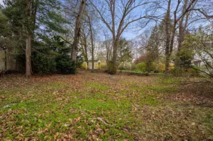 25 Spruce St, Milton, MA 02186 - Photo 15