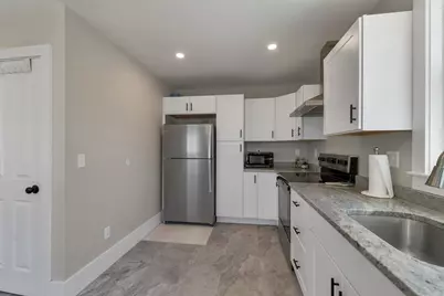 16 Chestnut Street #16, Newburyport, MA 01950 - Photo 5