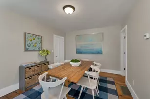 16 Chestnut St, Newburyport, MA 01950 - Photo 9
