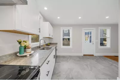 16 Chestnut Street #16, Newburyport, MA 01950 - Photo 9
