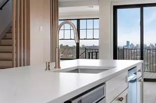 142A Metropolitan, Boston, MA 02131 - Photo 7