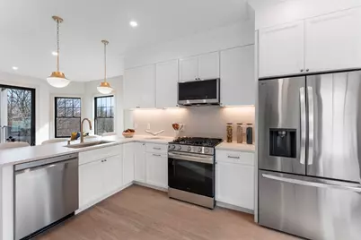 142A Metropolitan, Boston, MA 02131 - Photo 3