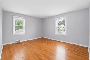 54 Shaw Park Ave, Chicopee, MA 01013 - Photo 21