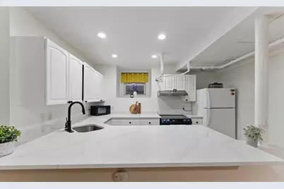 16 Garrison Rd #7, Brookline, MA 02445 - Photo 3