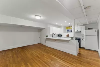 16 Garrison Rd #7, Brookline, MA 02445 - Photo 7