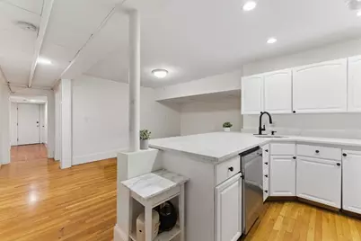 16 Garrison Rd #7, Brookline, MA 02445 - Photo 5